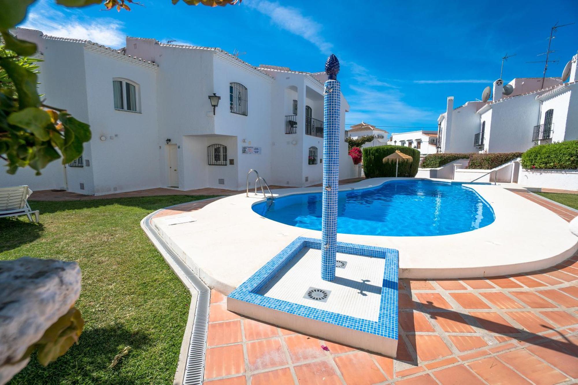Los Pinos 19 Menyber Nerja Ngoại thất bức ảnh